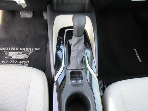 Used 2022 Toyota Corolla LE image 20