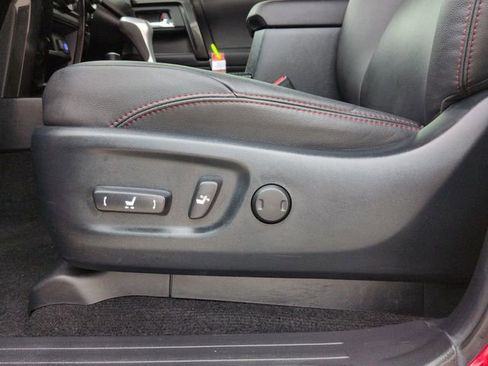 Used 2022 Toyota 4Runner TRD Off-Road Premium image 19