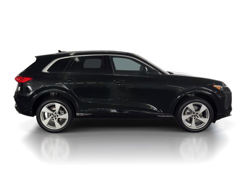 New 2025 Audi Q5 Premium Plus image 8
