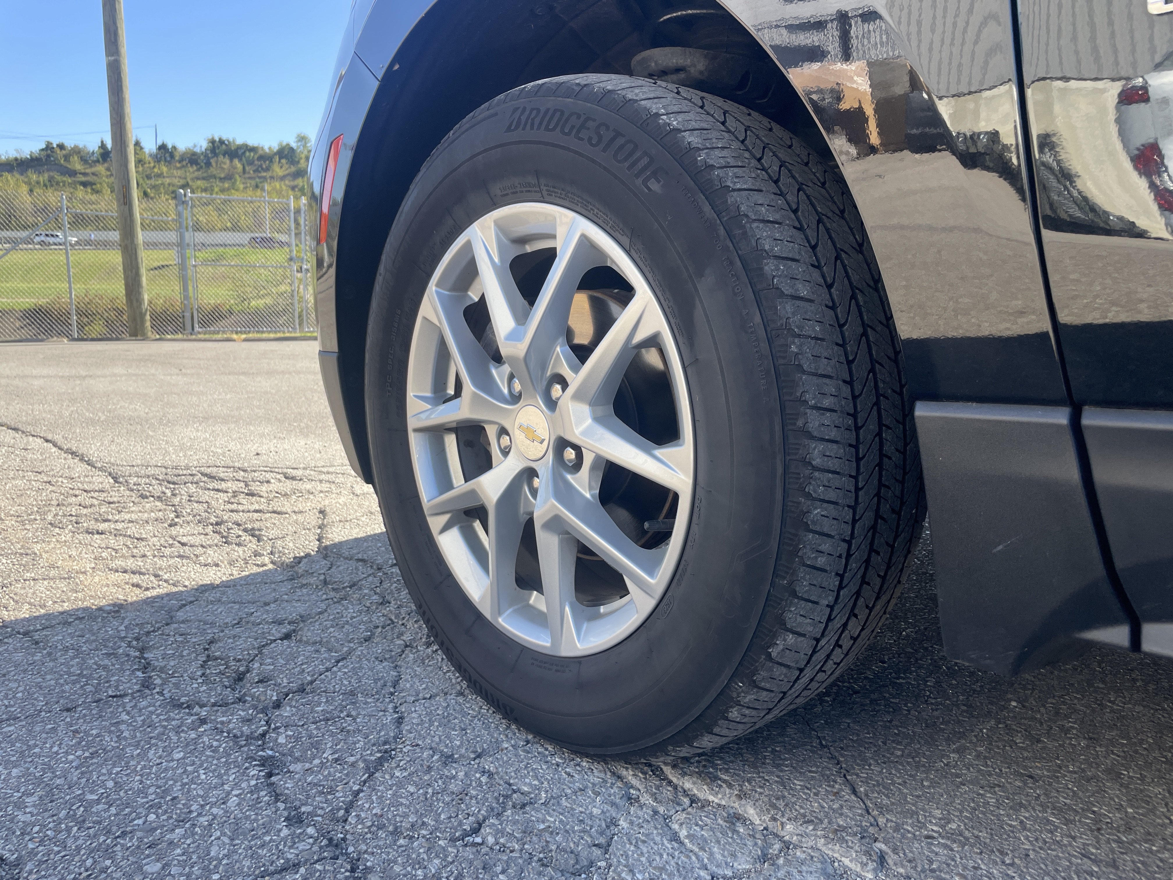 Used 2024 Chevrolet Equinox LS w/ LS Convenience Package AWD/4WD image 7