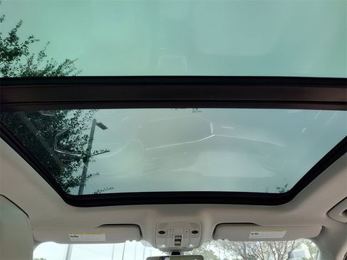 Certified 2025 Audi Q3 2.0T Premium w/ Convenience Package image 34