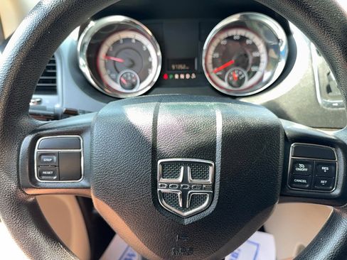 Used 2015 Dodge Grand Caravan SXT image 14