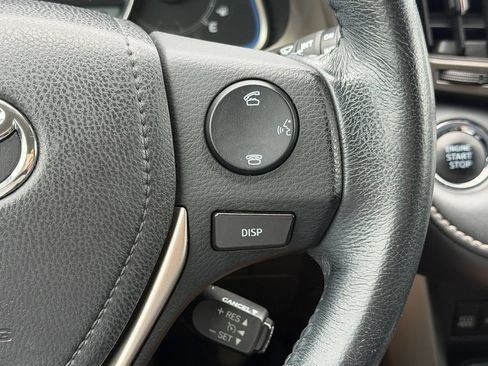Used 2015 Toyota RAV4 Limited w/ Technology Package AWD/4WD image 23