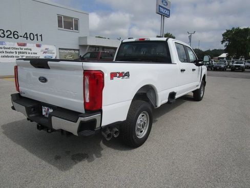 New 2025 Ford F250 XL w/ FX4 Off-Road Package image 9