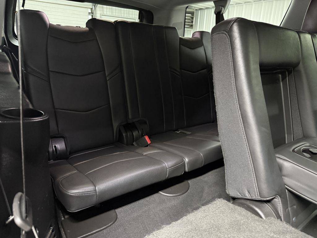 Used 2018 Cadillac Escalade ESV Premium Luxury AWD/4WD image 46