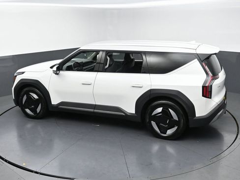 Used 2024 Kia EV9 Light image 55