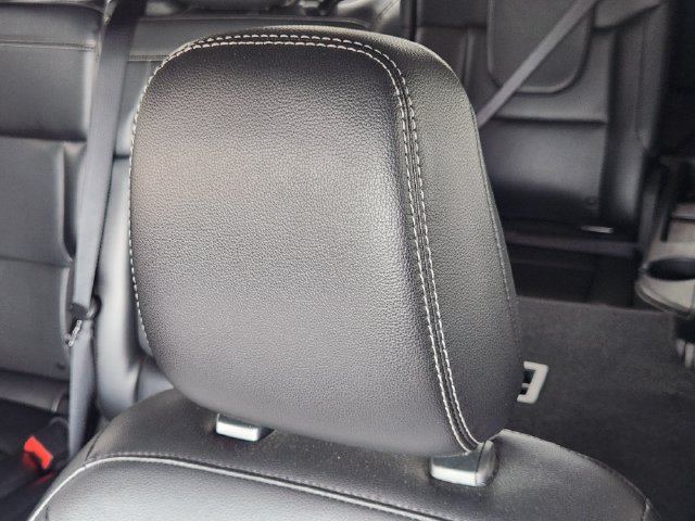 Used 2024 Ford Explorer Limited RWD image 23