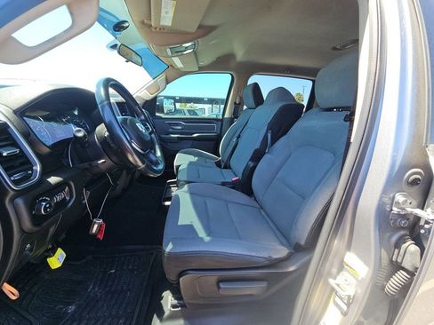 Used 2019 RAM 1500 Big Horn AWD/4WD image 5