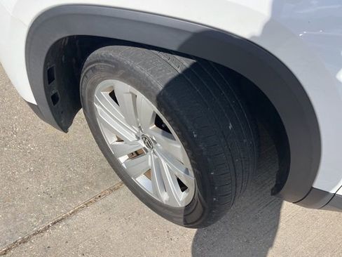 Used 2021 Volkswagen Atlas SEL w/ MDO Package (Bench Seat) image 31