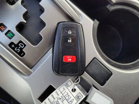 Used 2024 Toyota 4Runner Limited AWD/4WD image 29