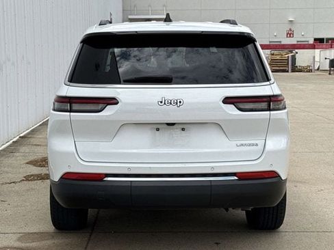Used 2023 Jeep Grand Cherokee L Laredo image 5