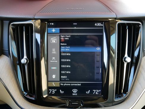 Used 2019 Volvo XC60 T8 Inscription w/ Advanced Package image 22