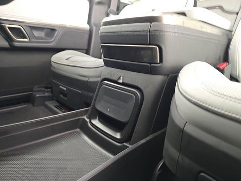 Used 2023 Rivian R1S Adventure image 33