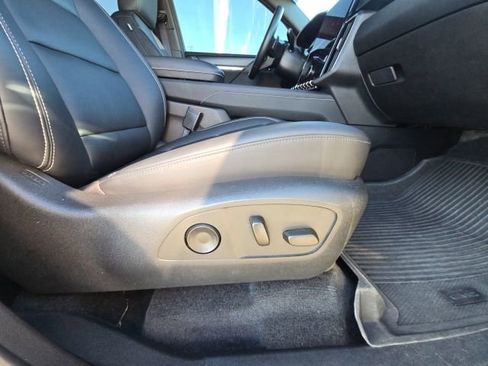 Used 2024 GMC Acadia Elevation image 18