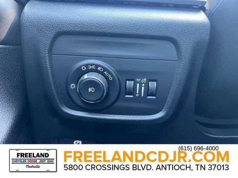 New 2025 Jeep Grand Cherokee Limited w/ Luxury Tech Group II image 13