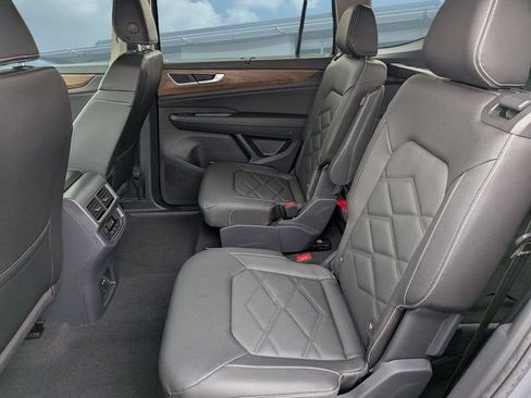 New 2026 Volkswagen Atlas SE FWD image 15