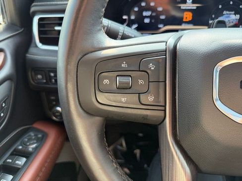 Used 2023 GMC Yukon Denali Ultimate AWD/4WD image 22