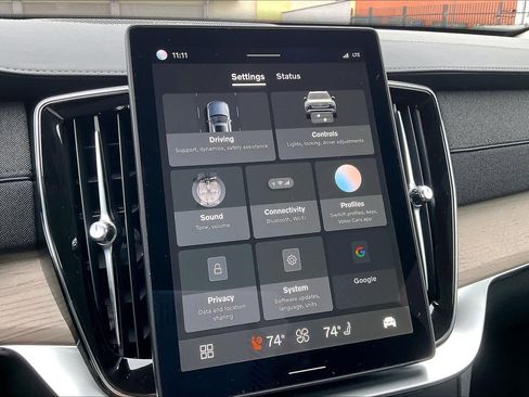 New 2026 Volvo XC90 B5 Plus image 22