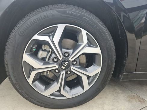 Used 2021 Kia Forte LXS image 22