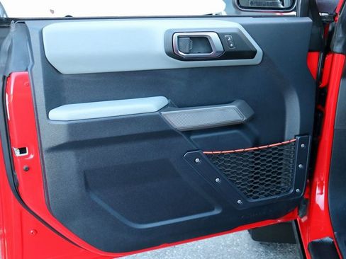 Used 2022 Ford Bronco Badlands image 19