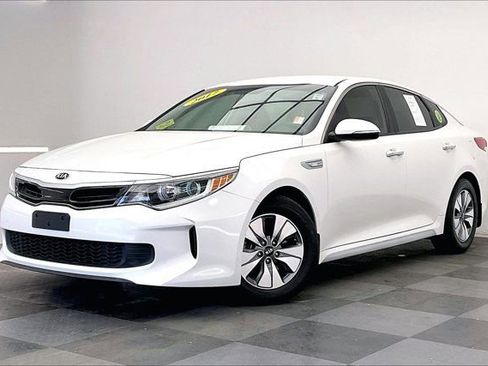 Used 2017 Kia Optima Premium w/ Hybrid Convenience Package image 11