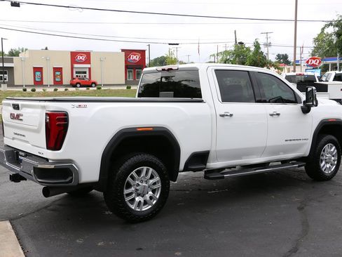 Used 2024 GMC Sierra 2500 SLT w/ SLT Convenience Package AWD/4WD image 5