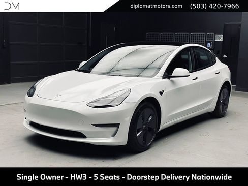 Used 2023 Tesla Model 3 Standard Range RWD image 1