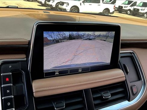 Used 2021 Chevrolet Tahoe Premier AWD/4WD image 14