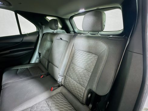Used 2019 Chevrolet Equinox LT AWD/4WD image 23
