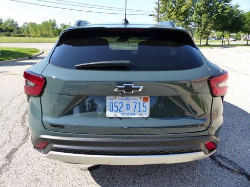 Used 2026 Chevrolet Trax LT w/ Driver Confidence Package FWD image 7