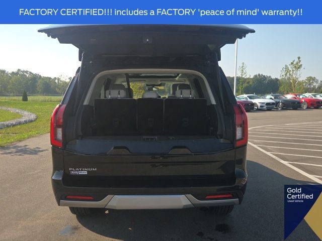 Used 2025 Ford Expedition Platinum w/ Driver's Package AWD/4WD image 14