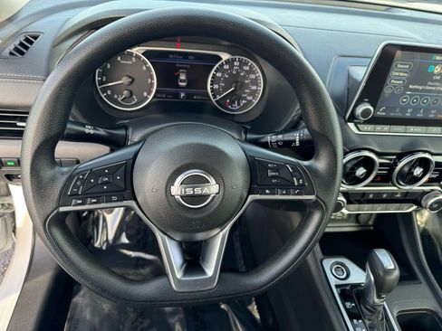 Used 2024 Nissan Sentra SV image 23