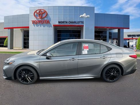 New 2026 Toyota Camry SE image 6