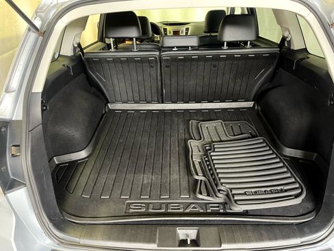 Used 2014 Subaru Outback 2.5i Limited image 19