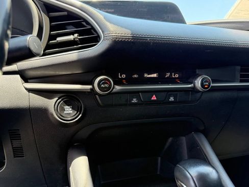 Certified 2022 MAZDA MAZDA3 s FWD image 27