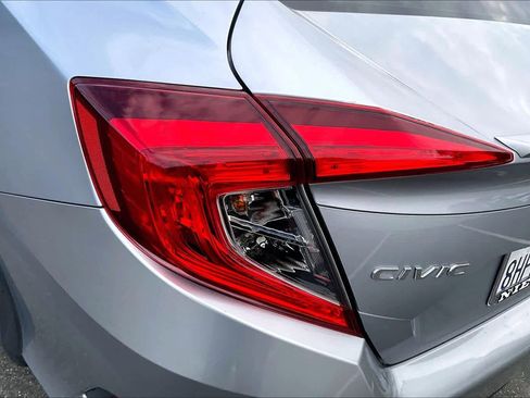 Used 2018 Honda Civic EX-L image 31