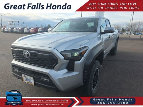 Used 2024 Toyota Tacoma TRD Off-Road image 2