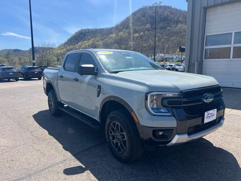 Used 2024 Ford Ranger XLT AWD/4WD image 3