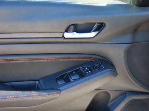 Used 2020 Nissan Altima 2.0 SR image 22