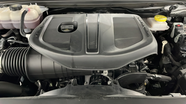 Used 2025 RAM 1500 Laramie w/ Sport Appearance Package AWD/4WD image 26