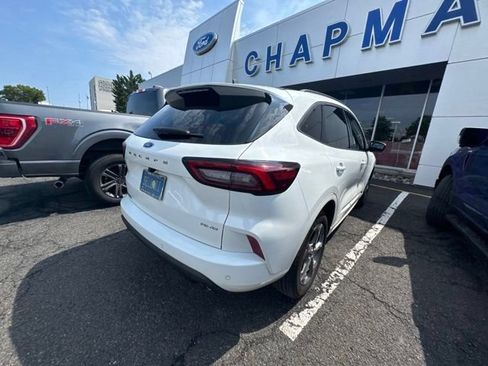Used 2023 Ford Escape ST-Line w/ Tech Pack #1 AWD/4WD image 9
