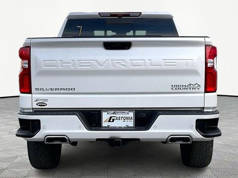 Used 2025 Chevrolet Silverado 1500 High Country image 6