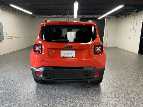Used 2017 Jeep Renegade Altitude AWD/4WD image 6