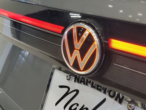 Used 2025 Volkswagen Taos S image 7