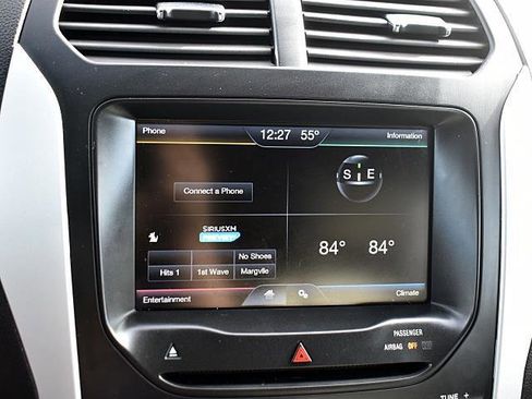 Used 2014 Ford Explorer XLT w/ Equipment Group 201A image 19