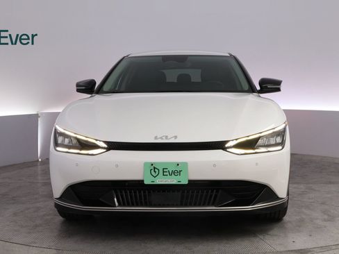 Used 2024 Kia EV6 Wind RWD image 12