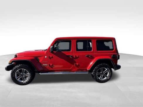 Used 2021 Jeep Wrangler Unlimited Sahara image 8