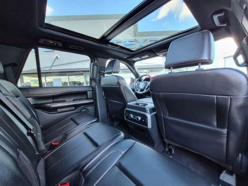 Used 2021 Ford Expedition Max XLT image 32