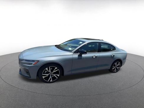 Used 2024 Volvo S60 B5 Core FWD image 8