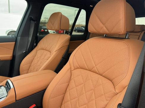 New 2026 BMW X5 xDrive40i w/ M Sport Package image 11